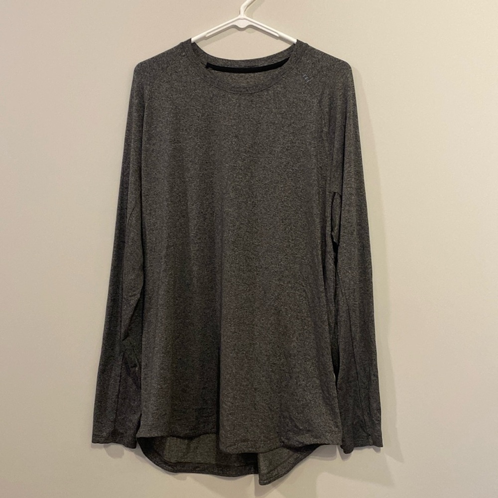 Men’s Gray Lululemon Shirt